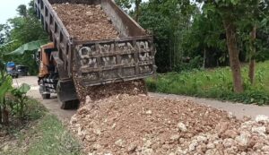Apresiasi Pemuka Adat dan Warga Kodi Menyeruak Tatkala Menyaksikan Empati Nyata PT Bumi Indah