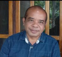 Hijrah dari Kursi Birokrasi ke Dunia Politik, D. Dama Kini Lebih Fokus Bersama Ole Milla – Ole Dengo (Dominggus Dama dalam Rekam Jejak – Bagian I)