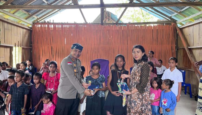 Tebar Kepedulian dan Perkuat Kamtibmas, Kapolres Sumba Barat Hadir di Tengah Masyarakat Lewat Program Minggu Kasih