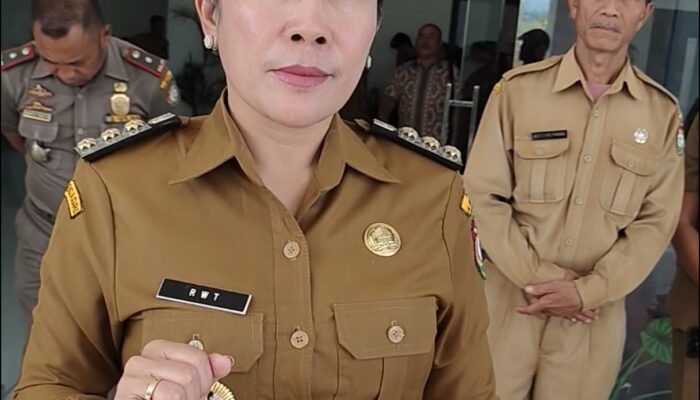 Bupati SBD Dorong Pembangunan Pabrik Pakan Ternak di Loura, Tekan Harga Pakan dan Babi