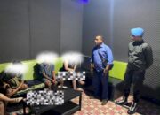 Polres Sumba Barat Gelar KRYD di Dua Cafe, Pengunjung Diperiksa dan Diimbau Jauhi Narkoba